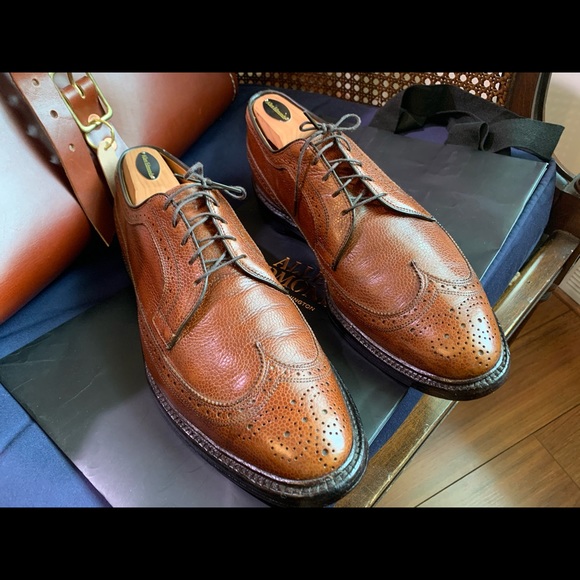 Allen Edmonds MacNeil Wingtip 11B - Picture 2 of 5